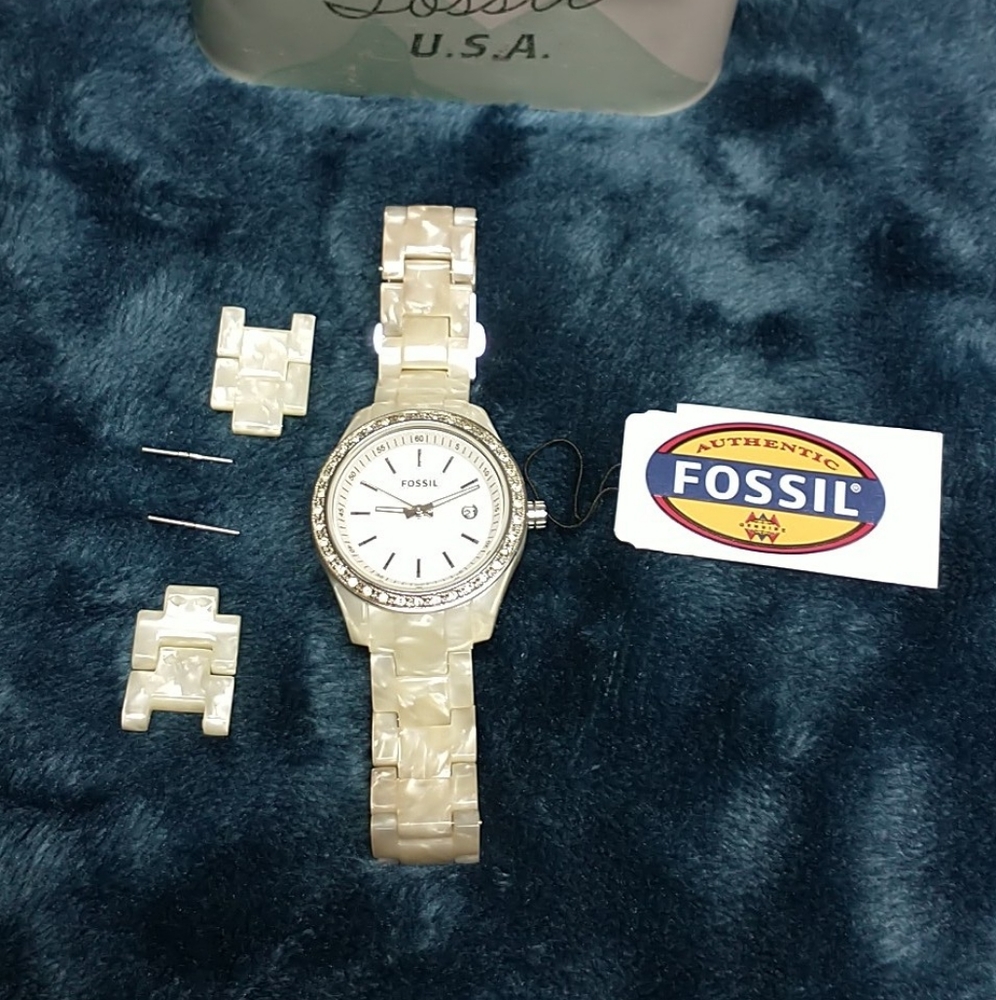 Fossil Stella Watch Women Pearlized White Pave Date